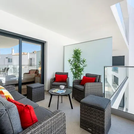 Stunning 3 Bdr Flat W/ Rooftop Pool By Lovelystay Appartamento *